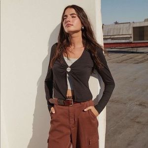 UO O-Ring Long Sleeve Top